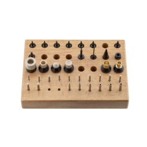 Assortiment de tasseaux et poussoirs